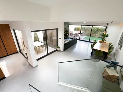 NEXT TO SCHOOL | FURNISHED | VACANT