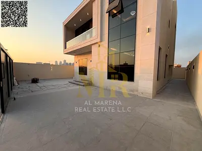 فيلا من المالك مباشر تشطيب شخصي ع  شارع رئيسي قريب جميع الخدمات تملك حر لجميع الجنسيات وبدون دفعة مقدمة في أرقي مناطق عجمان..