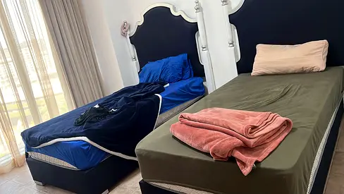 Bad space/ Luxury apartment for working lady