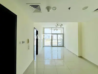 Luxurious 1BHK | 2 Bathrooms | Balcony | Closed Kitchen | Gym & Pool | Al Zarooni Building, DLRC