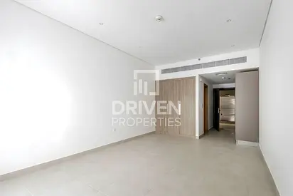 Prime Location | Kitchen Appliances | Low Floor