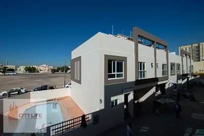 Excellent / 3 Bedroom hall / Villa / Balcony / Wooden flooring / Maids Rooms / Prime location