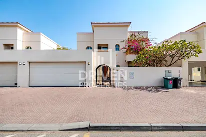 Commercial Villa | Detached | Prime Location