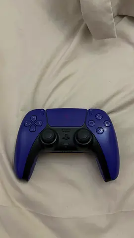 PS5 DualSense Controller (Purple) - very light usage   Fully Working no stick drift , really clean