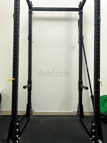 Heavy Duty Squat Rack for Strength Training