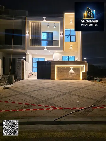 فيلا ثلاث طوابق بسعر لقطه شامل رسوم التسجيل والتمليك على الشارع الرئيسي جاهزة للسكن في أرقي مناطق عجمان تملك حر لجميع الجنسيات