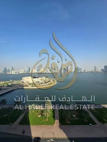 🏡 Sea-view apartment in Al Majaz 3 – luxury living by the Corniche