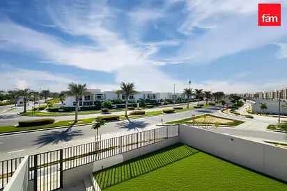 Exclusive | Close To Park | Vacant Jan 2027