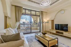 Traditional Elegance 1 Bedroom at Tajer Residence, Oldtown