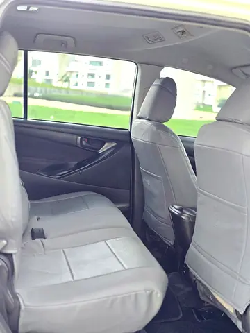 صورة 7 لـ 2019 Toyota INNOVA