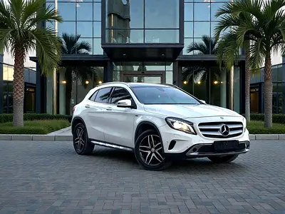 AED 1393 P.M | MERCEDES BENZ | GLA250 | 2.0L | 2017 | GCC | EXCELLET CONDITION