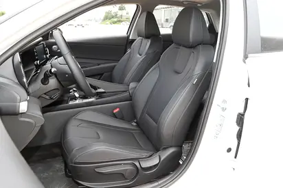 2025 Hyundai ELANTRA 照片 6
