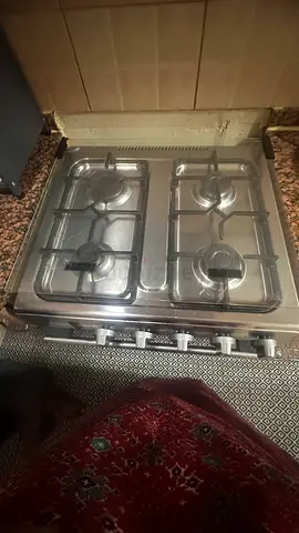 Used Gas Cooker with 4 Burners  OTG