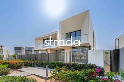 Prime Location | Lagoon Backing | Community Expert