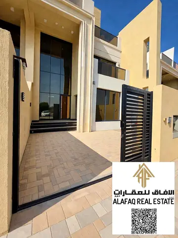 Corner villa for annual rent _ on a main road _ spacious areas