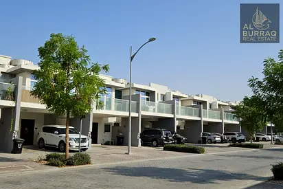 Spacious 3-Bedroom | Corner Unit | Close to pool