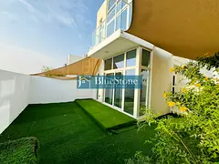 Semi Corner | Single Row | Landscaped Backyard