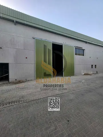 فرصة مميزة لاستئجار مستودع بموقع استراتيجي داخل الجرف الصناعية 2، وهي من أهم المناطق الصناعية في الإمارة نظرًا لقربها من الطرق الرئيسية وسهولة الوصول