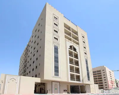 One Month Rent Free-Spacious 2 BR Flat