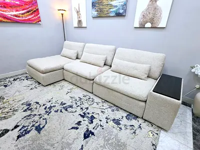 Spacious Modern Sectional Sofa in Neutral Color