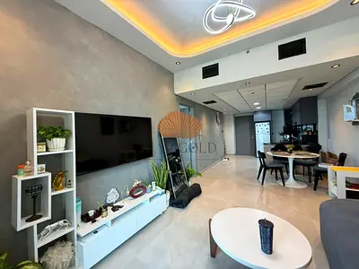 Upgraded, Furnished, High Floor, Open Views