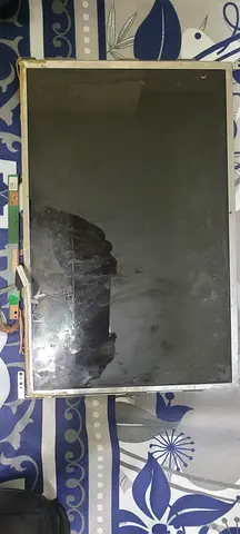 Laptop lcd screen