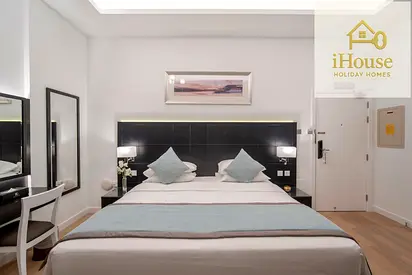 STUDIO APARTMENT -NEXT TO INSURANCE MARKET METRO STATION-ALL BILLS INCLUSIVE