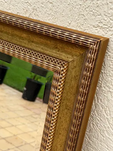 Elegant Decorative Mirror