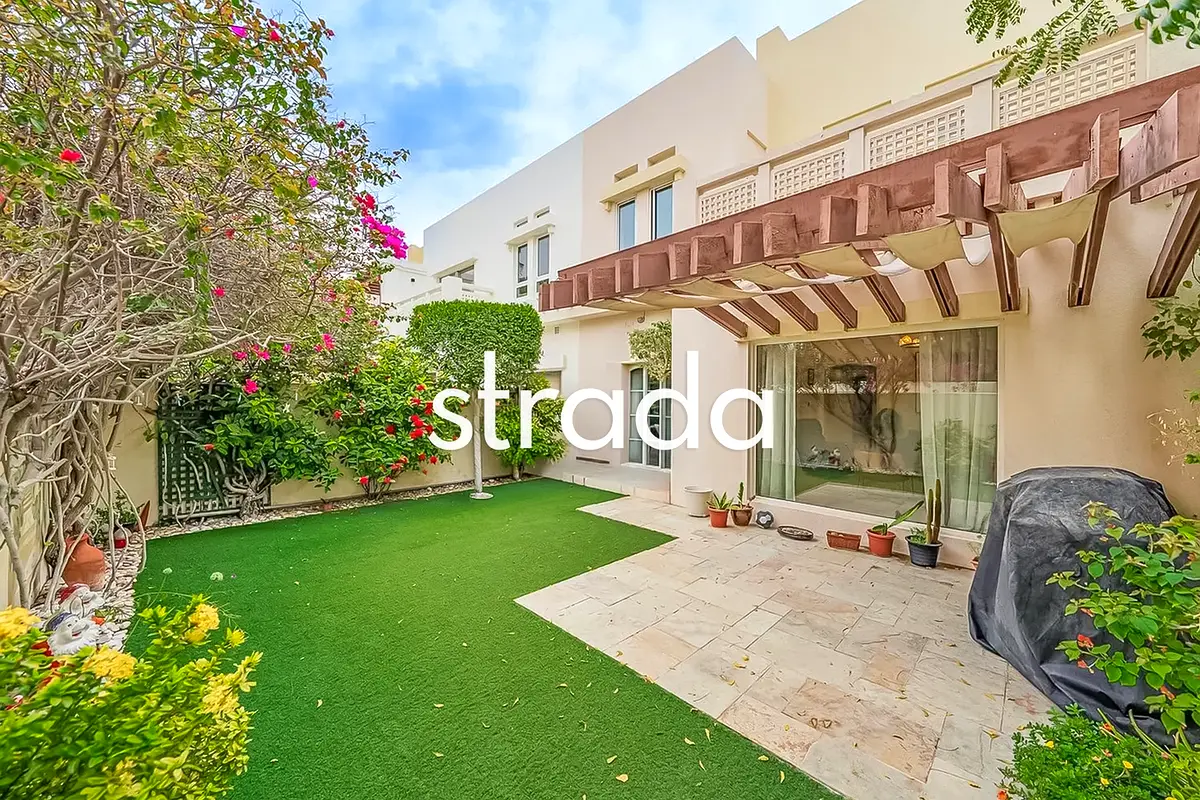 Vacant on transfer | 4 bed + maid | Close to park
