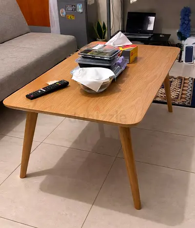 Light oak mid-century modern coffee table — good condition