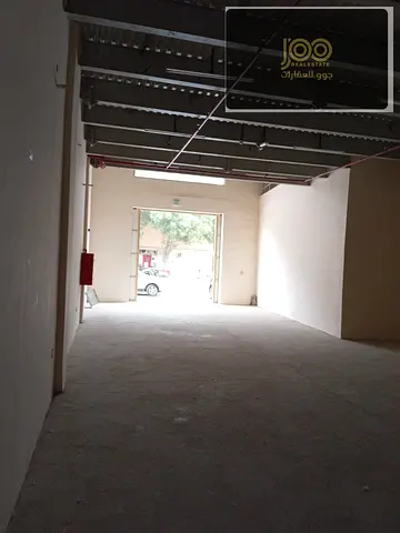 Warehouse for rent in Al Jurf Ajman 4400 sq ft with mezzanine 25 kW power ideal for storage and industrial use