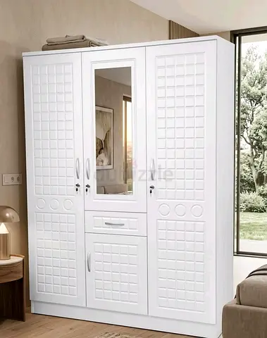 3door wardrobe brand new available