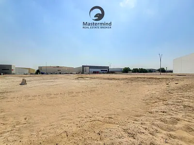 Main Sheikh Zayed Road plot with Retail