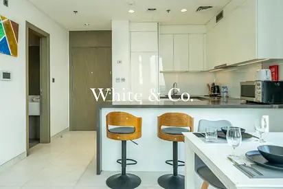Corner Unit | Spacious 1 Bed | Furnished