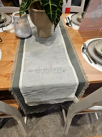 Elegant dinning table cover