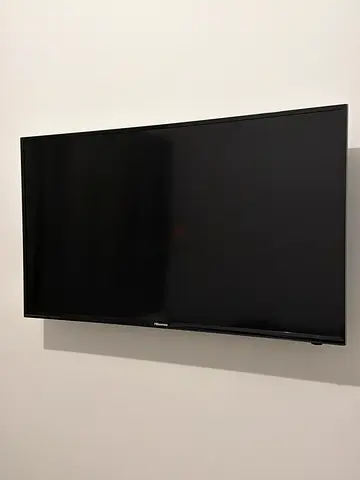 Hisense 43” TV