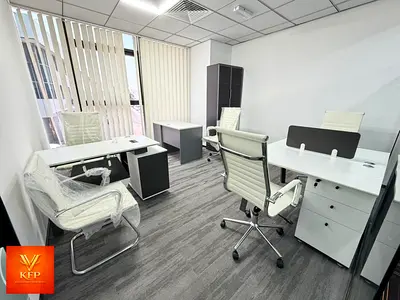 OFFICES AVAILABLE IN PRIME LOCATION WITH 15 DAYS GRACE PERIOD NO DEPOSIT NO COMMISSION DIRECT TO LA