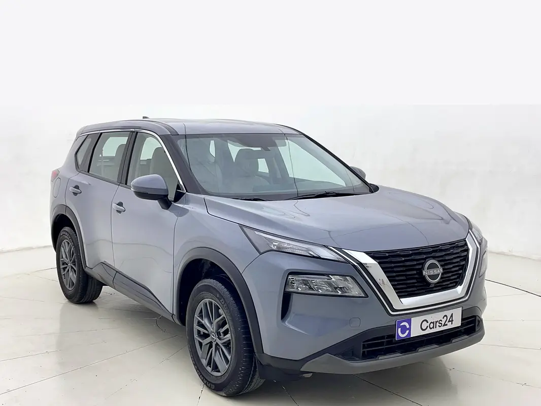 Nissan X-Trail 2025 — photo 1 of 12