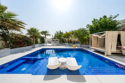 Huge Corner Plot | Barbecue Area | Private Pool