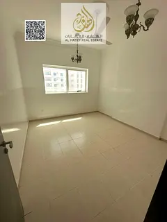 Two-bedroom apartment with a living room, annual rent at a very special price.