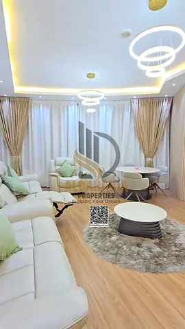 شقة فاخرة بمواصفات راقية داخل أبراج الأورينت، تتميز بتصميم عصري ومساحات واسعة مع إطلالة بحرية مفتوحة، مما يجعلها خيارًا مثاليًا للسكن الراقي أو للاستث