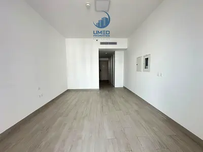 Modern Studio | Garden View | Balcony | 12 Cheques | Luma 22