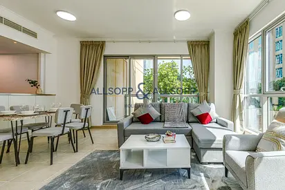 Spacious 2-Bedroom Apartment in Downtown Dubai with Burj Khalifa View & Fountain Access