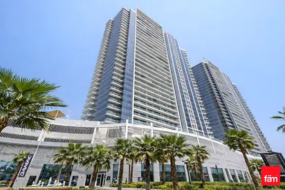 Full Golf View / Negotiable / High Floor