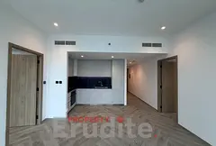 2BR Canal &amp; Skyline View | Peninsula Three | Balcony Unit