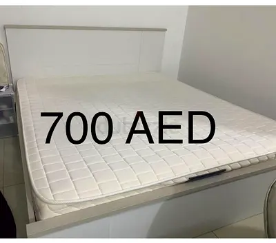 سرير استعمال بسيط