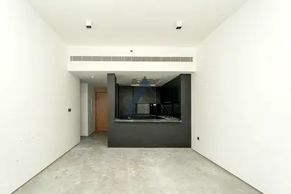 LUXURY 2 BEDROOM | CLOSE KITCHEN | READY TO MOVE