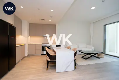 Panoramic Views 2BR / Furnished / Vacant