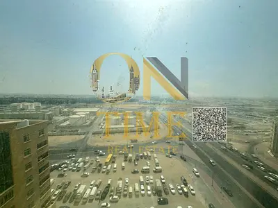 Studio with separate kitchen, free central gas, and flexible payment options, offering practical and comfortable living in a convenient location