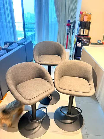 Modern Grey Bar Stools - Stylish and Comfortable JYSK